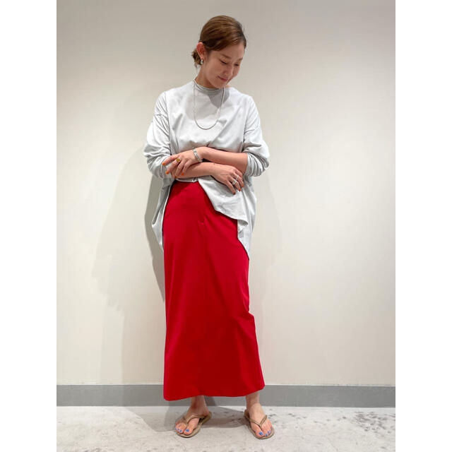 美品☆完売】ルフィル!!タイトスカート 納得できる割引 velileenre
