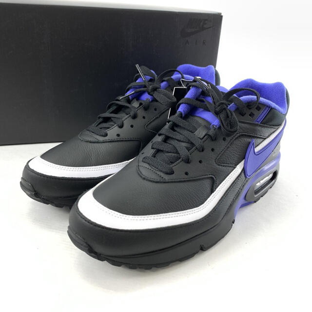 NIKE スニーカー