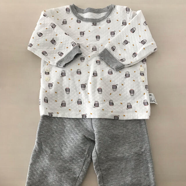 UNIQLO(ユニクロ)のユニクロ　キルト　パジャマ　100 キッズ/ベビー/マタニティのキッズ服男の子用(90cm~)(パジャマ)の商品写真