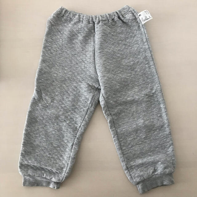 UNIQLO(ユニクロ)のユニクロ　キルト　パジャマ　100 キッズ/ベビー/マタニティのキッズ服男の子用(90cm~)(パジャマ)の商品写真