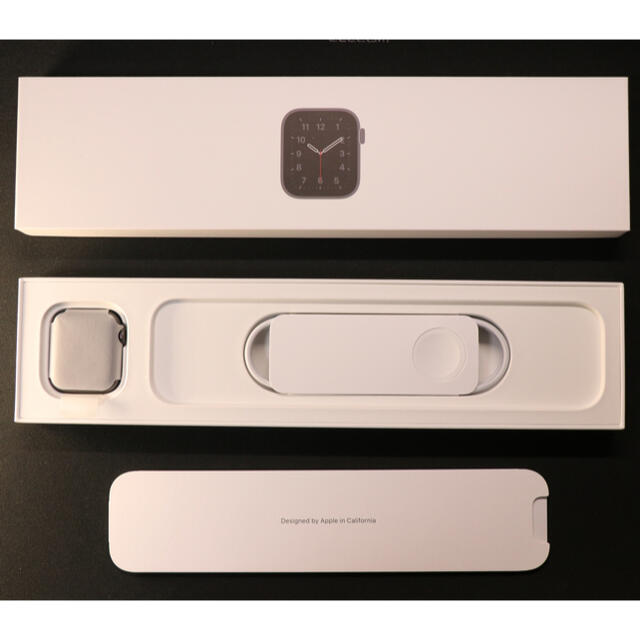 Apple Watch SE GPSモデル 40mm スペースグレイアルミニウム-