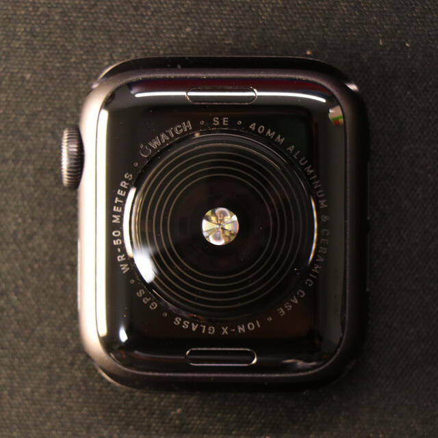 Apple Watch(アップルウォッチ)のApple Watch SE GPSモデル 40mm スペースグレイアルミニウム メンズの時計(腕時計(デジタル))の商品写真