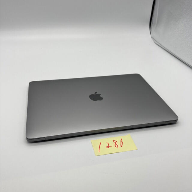 Mac (Apple)(マック)のMacBook pro 13インチ 2018 i7 16GB 512GB スマホ/家電/カメラのPC/タブレット(ノートPC)の商品写真