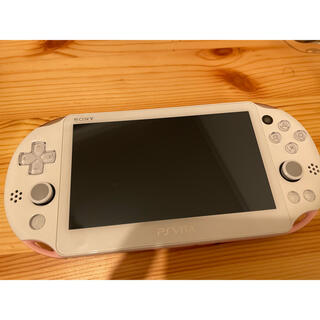 プレイステーションヴィータ(PlayStation Vita)のPlayStation Vita ライトピンク(携帯用ゲーム機本体)