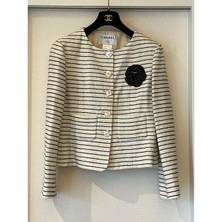 シャネル(CHANEL)の★美品★CHANEL★シャネル★ジャケット★ボーダー★カメリア★スパンコール★(ノーカラージャケット)