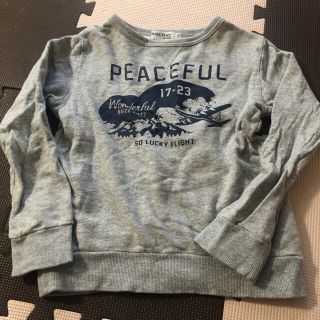 ベベ(BeBe)のbuzz fuzz by BEBE グレー　キッズ　トレーナー　120(Tシャツ/カットソー)