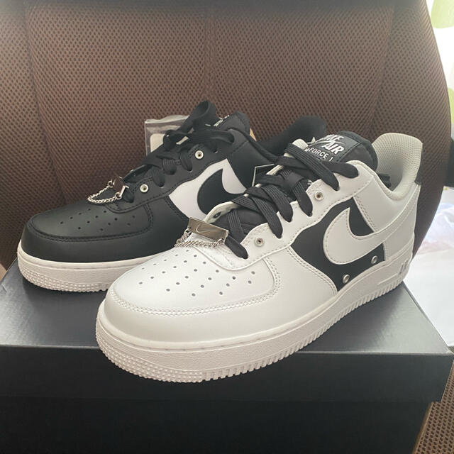 NIKE(ナイキ)の【新品未使用】NIKE AIR FORCE 1 07 PRM エアフォースワン メンズの靴/シューズ(スニーカー)の商品写真