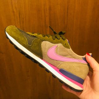 ナイキ(NIKE)のナイキ スニーカー 緑×紫 メッシュ(スニーカー)