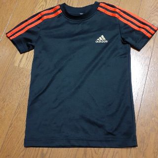 アディダス(adidas)のadidas　Tシャツ(Tシャツ/カットソー)