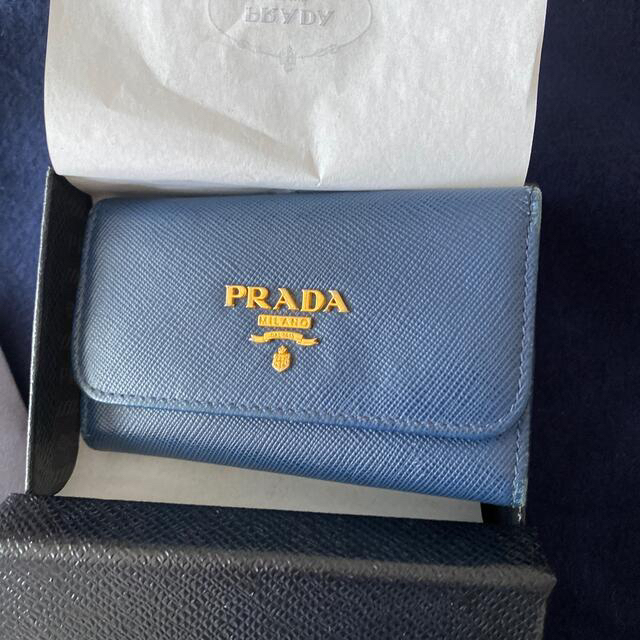 PRADA(プラダ)のプラダ　キーケース　ネイビー　レザー　サフィアーノ レディースのファッション小物(キーケース)の商品写真