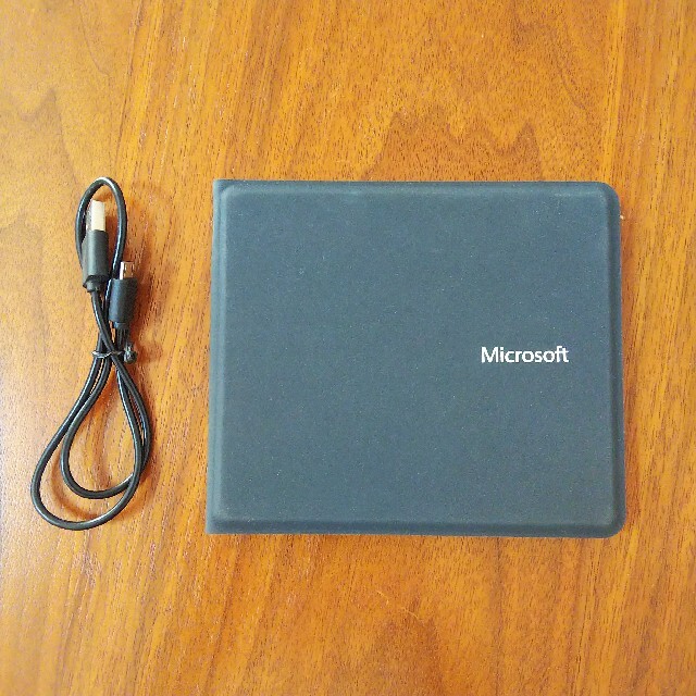 Microsoft(マイクロソフト)のMicrosoft 薄型折りたたみキーボード スマホ/家電/カメラのPC/タブレット(PC周辺機器)の商品写真