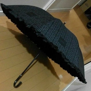 ジバンシィ(GIVENCHY)のママ様ご検討中‼️ジバンシー傘(傘)
