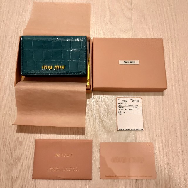 soldout❣️新品未使用✫ miumiu 名刺入れ