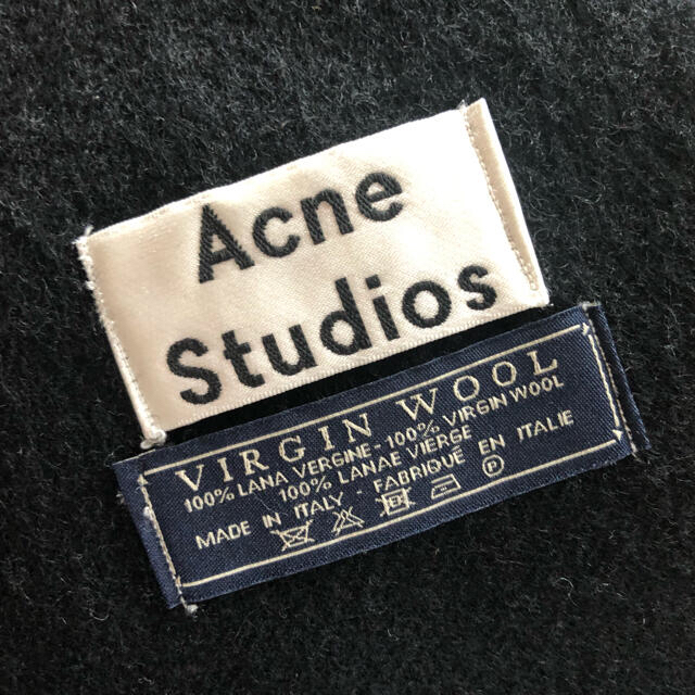 【used】ACNE アクネ　ストール マフラー　旧タグ　ブラックマフラー/ショール