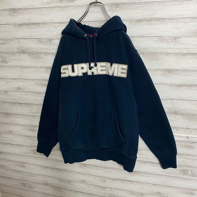 Supreme(シュプリーム)の【即完売モデル】シュプリーム　デカロゴ　スウェット　パーカー　定番モデル メンズのトップス(パーカー)の商品写真