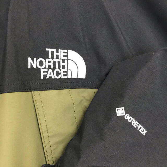 THE NORTH FACE(ザノースフェイス)のTHE NORTH FACE マウンテンライトジャケット ★ バーントオリーブM メンズのジャケット/アウター(マウンテンパーカー)の商品写真