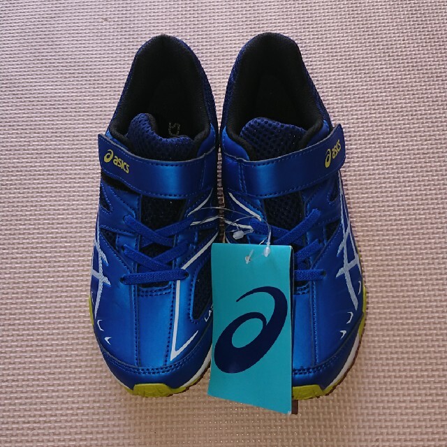 asics(アシックス)の男の子 21㎝ 靴  新品 キッズ/ベビー/マタニティのキッズ靴/シューズ(15cm~)(スニーカー)の商品写真