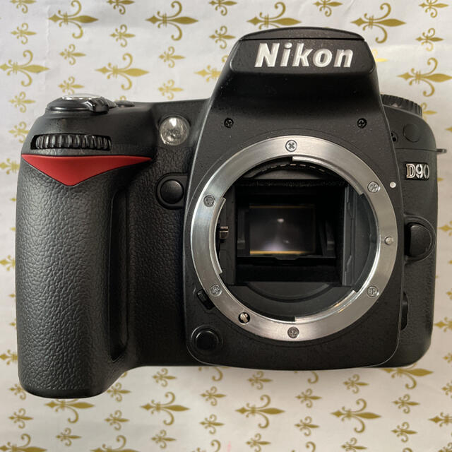 Nikon(ニコン)の良品！Nikon D90 ショット数6354枚 スマホ/家電/カメラのカメラ(デジタル一眼)の商品写真