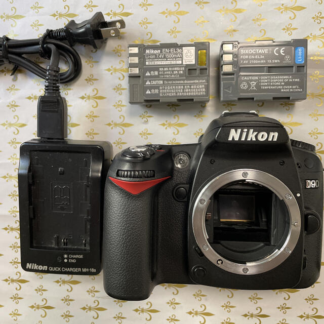 Nikon(ニコン)の良品！Nikon D90 ショット数6354枚 スマホ/家電/カメラのカメラ(デジタル一眼)の商品写真