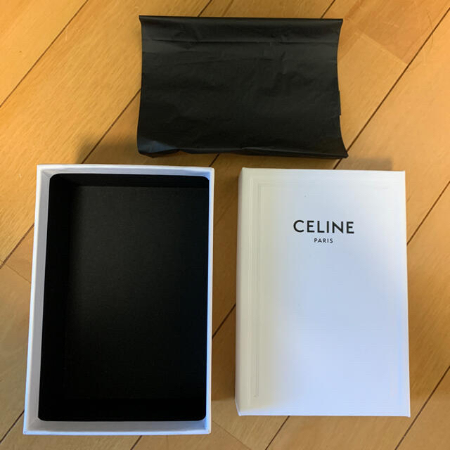 celine(セリーヌ)のCELINE  セリーヌ　箱 レディースのバッグ(ショップ袋)の商品写真