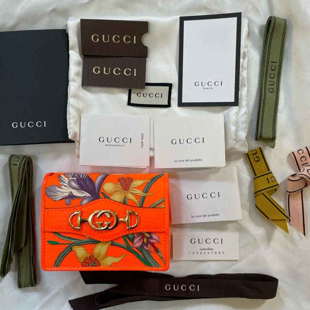 新品未使用】GUCCI グッチ 2つ折り財布 フローラ オレンジ 新品未使用】GUCCI グッチ 2つ折り財布 フローラ オレンジ