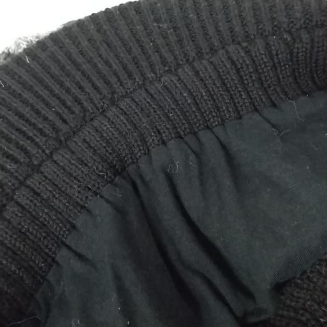 Roen(ロエン) ニット帽 黒×グレー スカル レディースの帽子(ニット帽/ビーニー)の商品写真