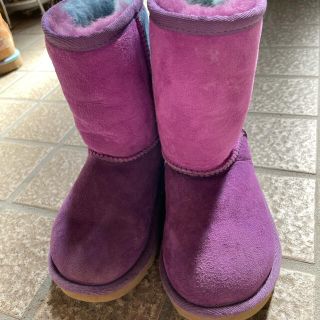 アグ(UGG)のUGG キッズムートンブーツ、冬あったか(ブーツ)