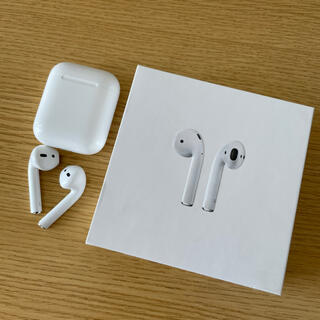 アップル(Apple)の【P様専用】Apple AirPods 第二世代(ヘッドフォン/イヤフォン)