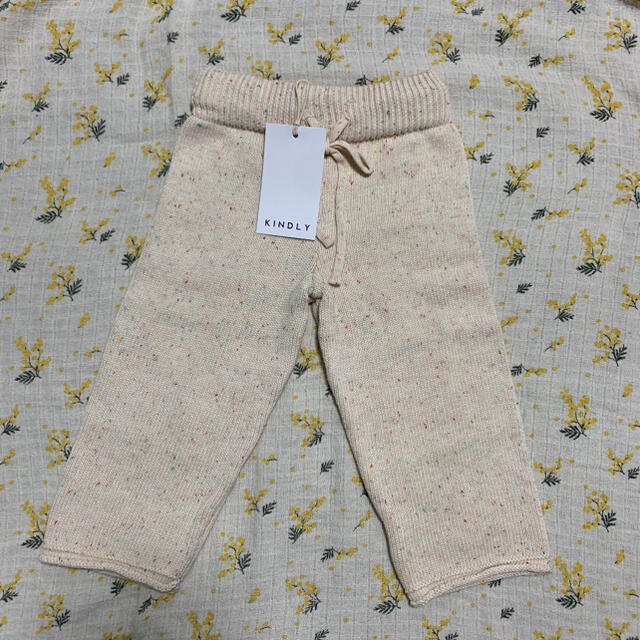 こども ビームス(コドモビームス)のKindy 2021aw la la confetti pants キッズ/ベビー/マタニティのベビー服(~85cm)(パンツ)の商品写真