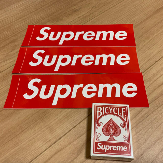 Supreme(シュプリーム)のシュプリーム　ミニトランプ エンタメ/ホビーのテーブルゲーム/ホビー(トランプ/UNO)の商品写真