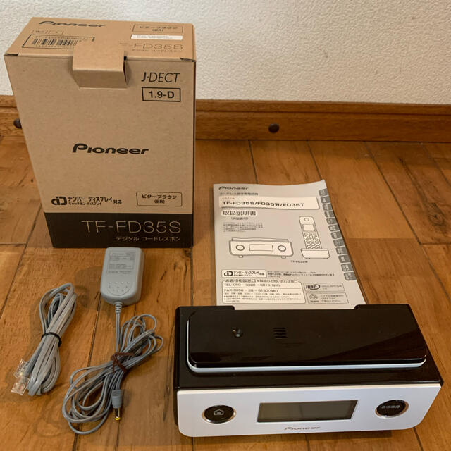 Pioneer(パイオニア)のPioneer デジタルコードレス留守番電話機 TF-FD35S(BR) スマホ/家電/カメラのスマホ/家電/カメラ その他(その他)の商品写真