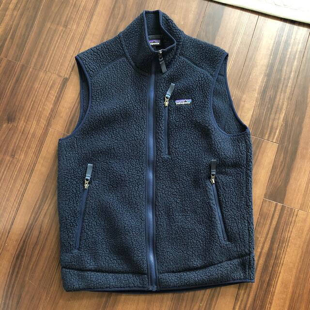 patagonia(パタゴニア)のパタゴニア　レトロパイルベスト メンズのトップス(ベスト)の商品写真