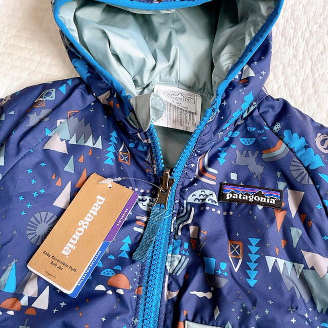 patagonia(パタゴニア)のラスト1点 新品 Patagonia パタゴニア リバーシブル ジャケット  キッズ/ベビー/マタニティのベビー服(~85cm)(ジャケット/コート)の商品写真