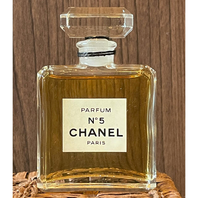 CHANEL(シャネル)の新品未使用 シャネル パルファム コスメ/美容の香水(香水(女性用))の商品写真