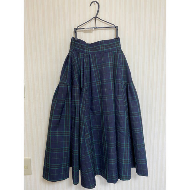 JENNE タータンチェックタックフレアスカート レディースのスカート(ロングスカート)の商品写真