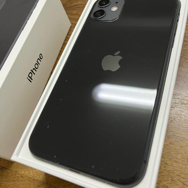 Apple(アップル)のiPhone11 64GB ブラック　美品 スマホ/家電/カメラのスマートフォン/携帯電話(スマートフォン本体)の商品写真