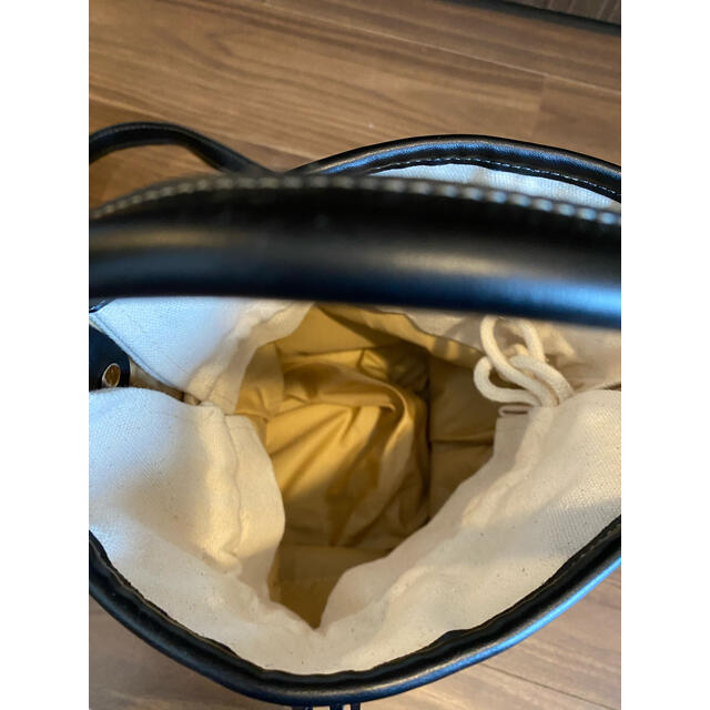 バケツ型フリンジバッグ レディースのバッグ(ショルダーバッグ)の商品写真