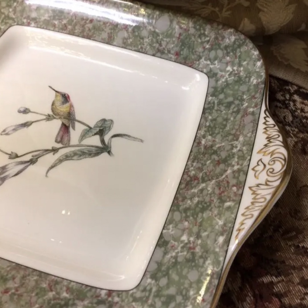 WEDGWOOD(ウェッジウッド)の英国製 【黒壺】wedgwood  【Humming Birds】 スクエア インテリア/住まい/日用品のキッチン/食器(食器)の商品写真