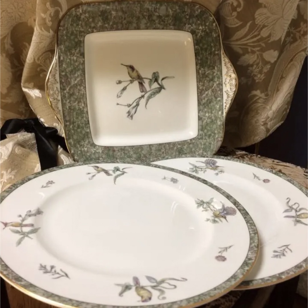 WEDGWOOD(ウェッジウッド)の英国製 【黒壺】wedgwood  【Humming Birds】 スクエア インテリア/住まい/日用品のキッチン/食器(食器)の商品写真