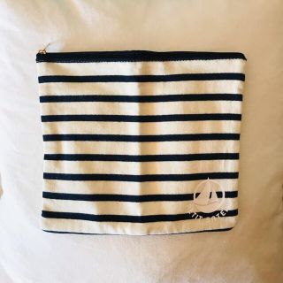 プチバトー(PETIT BATEAU)の未使用🌟プチバトー　フラットポーチ(ポーチ)