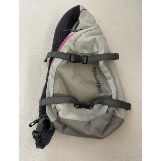 パタゴニア(patagonia)のパタゴニア　アトム　ボディバッグ(ボディーバッグ)