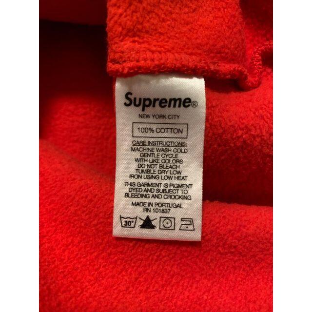 Supreme(シュプリーム)のMサイズ Supreme Spray Hooded Sweatshirt レッド メンズのトップス(パーカー)の商品写真