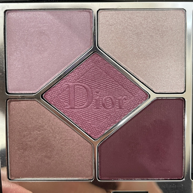 Dior(ディオール)のDior アイシャドウ ピンクサクラ 849 箱あり コスメ/美容のベースメイク/化粧品(アイシャドウ)の商品写真