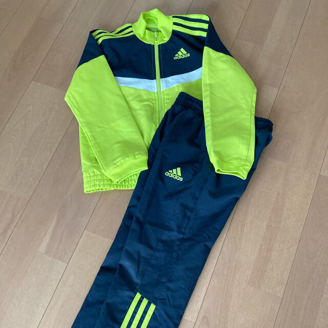 adidas(アディダス)のadidas キッズジャージセットアップ　お値下げ キッズ/ベビー/マタニティのキッズ服男の子用(90cm~)(ジャケット/上着)の商品写真