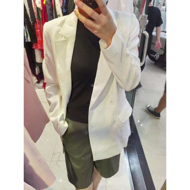 ❤️BCBGMAXAZRIA 新作新品　黒、白　2色　コート　ジャケット