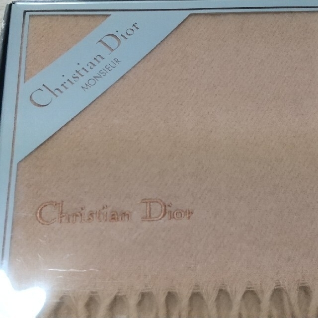 Christian Dior(クリスチャンディオール)のDiorマフラー未開封レン様ご専用 レディースのファッション小物(マフラー/ショール)の商品写真