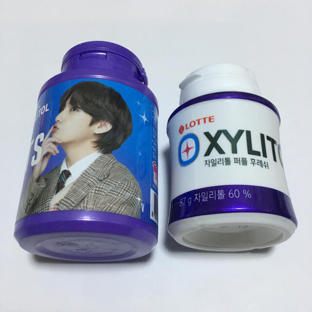 防弾少年団(BTS)(ボウダンショウネンダン)のBTS xylitol 韓国 V テヒョン 紫 食品/飲料/酒の食品(菓子/デザート)の商品写真