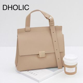 ディーホリック(dholic)の2way dholic  ベージュ　ショルダーバッグ　斜めがけ　ハンドバッグ(ショルダーバッグ)