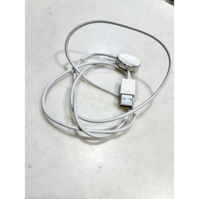 Apple(アップル)の充電ケーブル Apple Watch 純正 アップルウォッチ USB 充電器 スマホ/家電/カメラのスマートフォン/携帯電話(その他)の商品写真