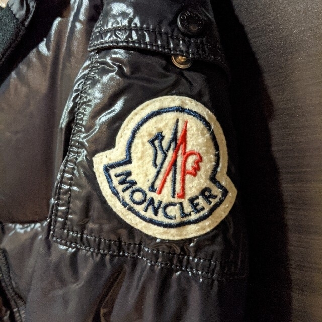 MONCLER(モンクレール)のモンクレール　ダウンジャケット　レディース　ビッグワッペン　サイズ00 レディースのジャケット/アウター(ダウンジャケット)の商品写真